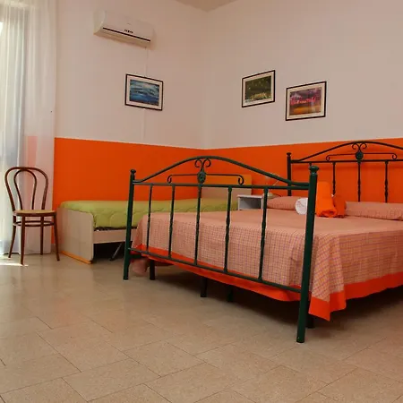 Punta Prosciutto Bed Torre Lapillo