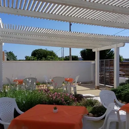 Punta Prosciutto Bed * Torre Lapillo